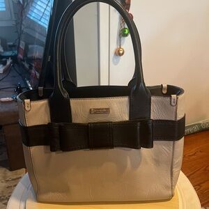 Kate Spade Black and Beige Bow Tote Bag